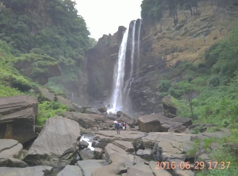 laxapana waterfall 04